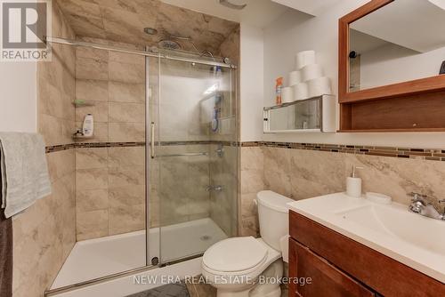 34 Arlington Crescent, Guelph (Pine Ridge), ON - Indoor Photo Showing Bathroom