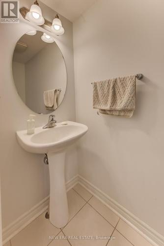 34 Arlington Crescent, Guelph (Pine Ridge), ON - Indoor Photo Showing Bathroom