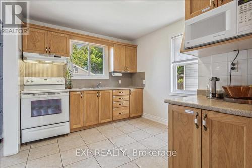 91 Page Street, St. Catharines, ON - Indoor Photo Showing Kitchen