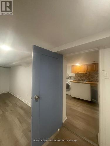 71 Bond Street, Cambridge, ON - Indoor Photo Showing Other Room