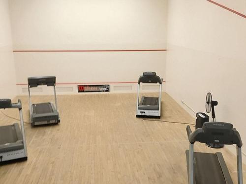 1407-410 Mclevin Ave, Toronto, ON - Indoor Photo Showing Gym Room