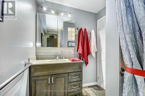 169 East Street, Smith-Ennismore-Lakefield, ON - Indoor Photo Showing Bathroom