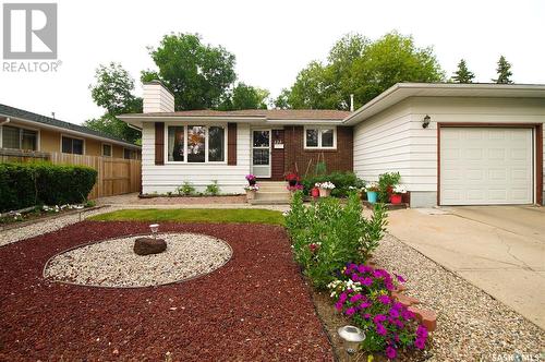 123 Mackenzie Crescent, Regina, SK - Outdoor