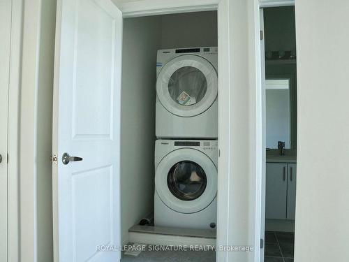 44-150 Glendale Ave, St. Catharines, ON - Indoor Photo Showing Laundry Room