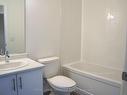 44-150 Glendale Ave, St. Catharines, ON  - Indoor Photo Showing Bathroom 