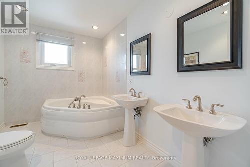 2134 Sheppard Avenue W, Toronto (Glenfield-Jane Heights), ON - Indoor Photo Showing Bathroom