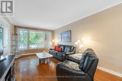 2134 Sheppard Avenue W, Toronto (Glenfield-Jane Heights), ON - Indoor Photo Showing Living Room