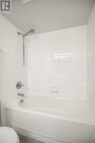 109 - 1 Beckenrose Court, Brampton (Bram West), ON - Indoor Photo Showing Bathroom