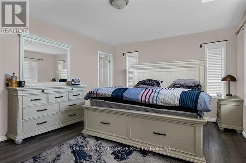 75 Cedarville Drive, Hamilton, ON - Indoor Photo Showing Bedroom