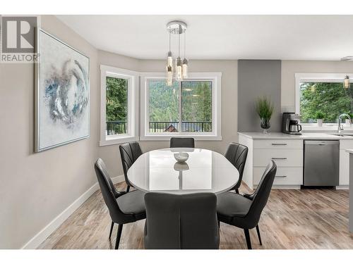 7967 Falcon Ridge Crescent, Kelowna, BC - Indoor Photo Showing Dining Room