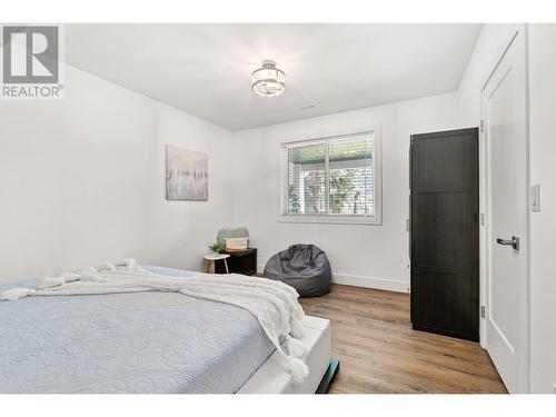 7967 Falcon Ridge Crescent, Kelowna, BC - Indoor Photo Showing Bedroom