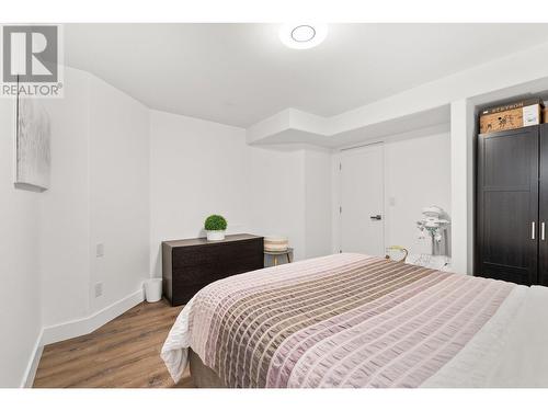 7967 Falcon Ridge Crescent, Kelowna, BC - Indoor Photo Showing Bedroom