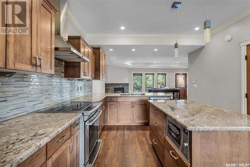 616 Balmoral Street, Saskatoon, SK - Indoor Photo Showing Kitchen With Upgraded Kitchen