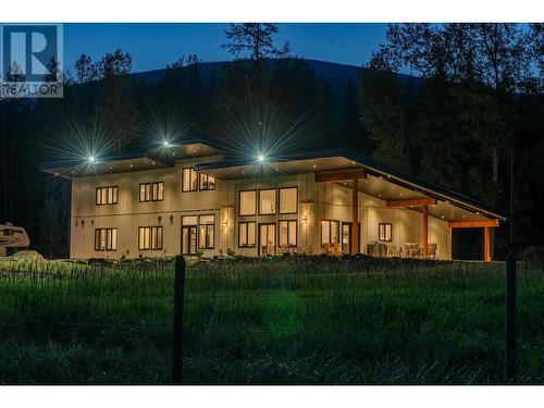 2335 Pass Creek Road, Castlegar, BC - Outdoor