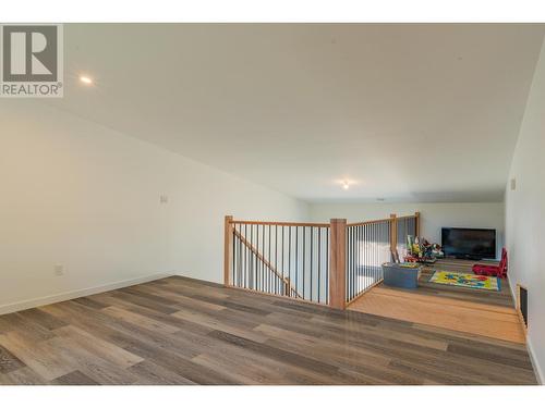 2335 Pass Creek Road, Castlegar, BC - Indoor Photo Showing Other Room