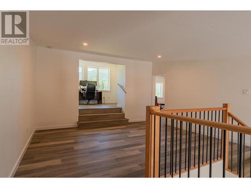 2335 Pass Creek Road, Castlegar, BC - Indoor Photo Showing Other Room