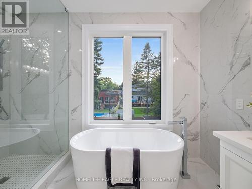 34 Brooklawn Avenue, Toronto (Cliffcrest), ON - Indoor Photo Showing Bathroom