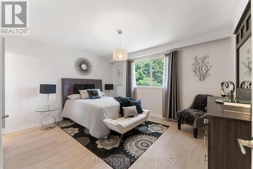 919 Streamway Crescent, Mississauga (Applewood), ON - Indoor Photo Showing Bedroom