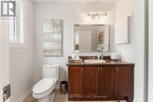 919 Streamway Crescent, Mississauga, ON - Indoor Photo Showing Bathroom