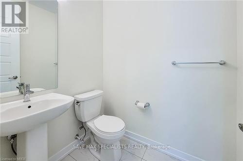 28 Hawick Crescent, Haldimand, ON - Indoor Photo Showing Bathroom