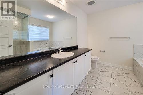 28 Hawick Crescent, Haldimand, ON - Indoor Photo Showing Bathroom