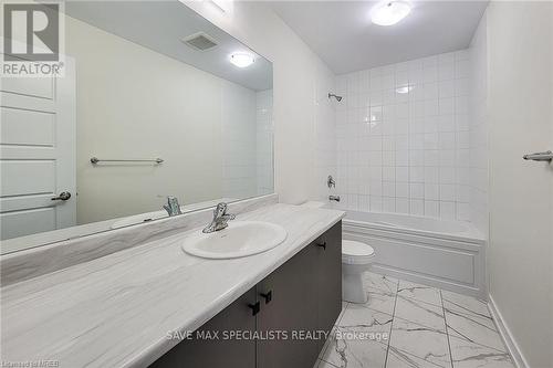 28 Hawick Crescent, Haldimand, ON - Indoor Photo Showing Bathroom