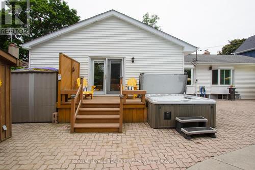 237 Tuck Drive, Burlington (Shoreacres), ON - Outdoor With Deck Patio Veranda With Exterior