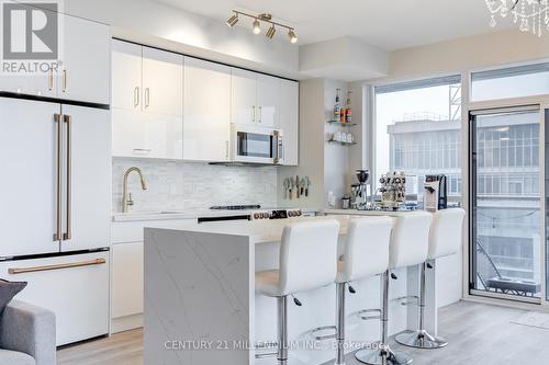 2407 - 16 Brookers Lane, Toronto, ON - Indoor Photo Showing Kitchen With Upgraded Kitchen