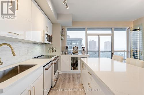 2407 - 16 Brookers Lane, Toronto (Mimico), ON - Indoor Photo Showing Kitchen With Upgraded Kitchen