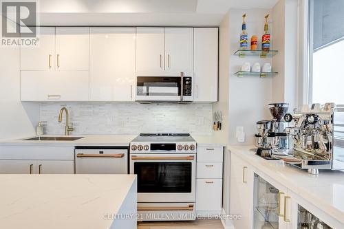 2407 - 16 Brookers Lane, Toronto, ON - Indoor Photo Showing Kitchen With Upgraded Kitchen