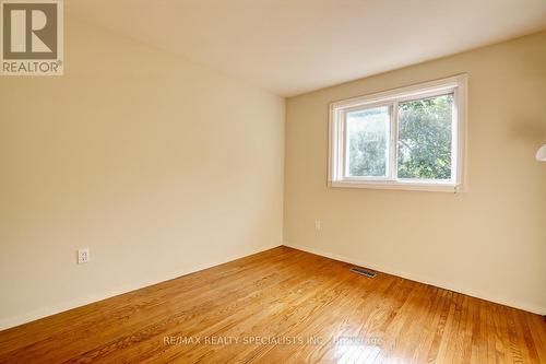 2143 Perran Drive, Mississauga, ON - Indoor Photo Showing Other Room