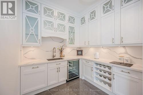 1257 Lakeshore Road W, Oakville (Bronte East), ON - Indoor Photo Showing Kitchen