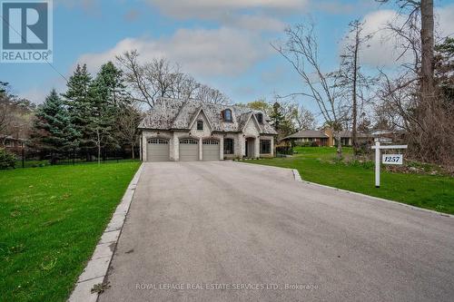 1257 Lakeshore Road W, Oakville (Bronte East), ON - Outdoor