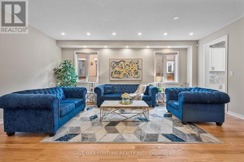 42 Kambalda Road E, Brampton (Northwest Brampton), ON - Indoor Photo Showing Living Room