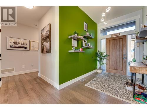 6722 Blackcomb Way, Vernon, BC - Indoor Photo Showing Other Room