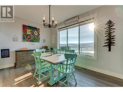 6722 Blackcomb Way, Vernon, BC - Indoor Photo Showing Dining Room