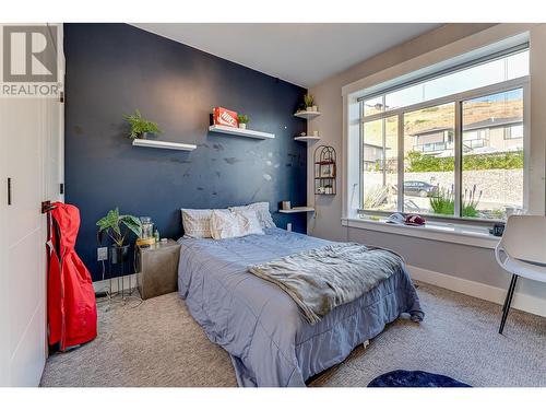 6722 Blackcomb Way, Vernon, BC - Indoor Photo Showing Bedroom