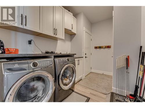 6722 Blackcomb Way, Vernon, BC - Indoor Photo Showing Laundry Room