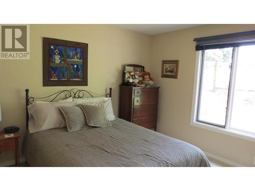 229 S Grosz Road, Quesnel, BC - Indoor Photo Showing Bedroom