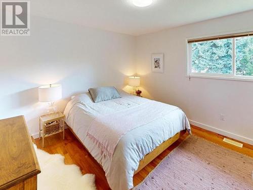 3824 Selkirk Ave, Powell River, BC - Indoor Photo Showing Bedroom