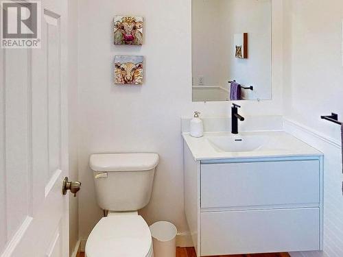 3824 Selkirk Ave, Powell River, BC - Indoor Photo Showing Bathroom