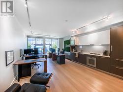 301 1477 W PENDER STREET  Vancouver, BC V6G 2S3