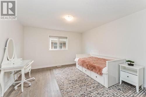 4 Clermiston Crescent, Brampton (Sandringham-Wellington), ON - Indoor Photo Showing Bedroom