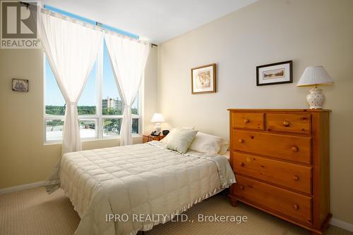 606 - 3391 Bloor Street W, Toronto (Islington-City Centre West), ON - Indoor Photo Showing Bedroom