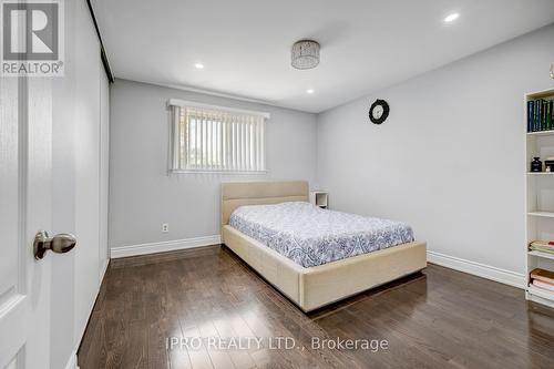 12 Charing Drive, Mississauga (Streetsville), ON - Indoor Photo Showing Bedroom