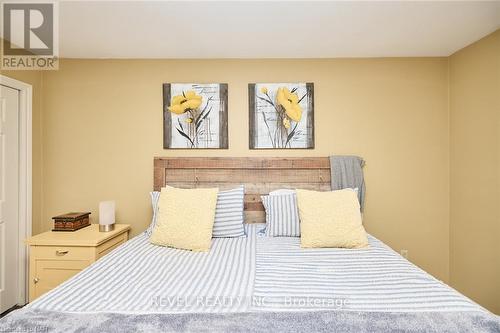 8 Wiltshire Boulevard, Welland, ON - Indoor Photo Showing Bedroom