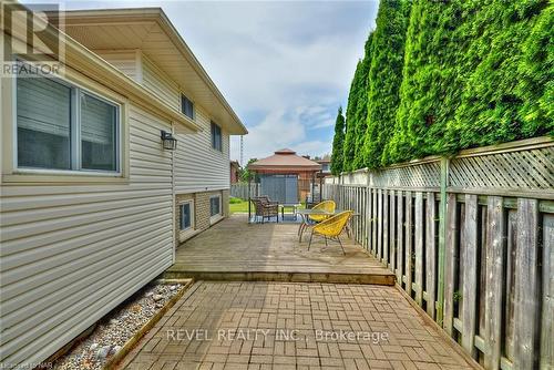 8 Wiltshire Boulevard, Welland, ON - Outdoor With Deck Patio Veranda With Exterior