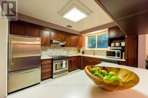 26 Bathford Crescent, Toronto (Bayview Village), ON - Indoor Photo Showing Kitchen