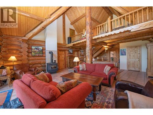 592 Bear Valley Road, Lumby, BC - Indoor