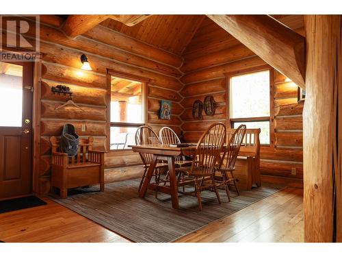 592 Bear Valley Road, Lumby, BC - Indoor Photo Showing Dining Room